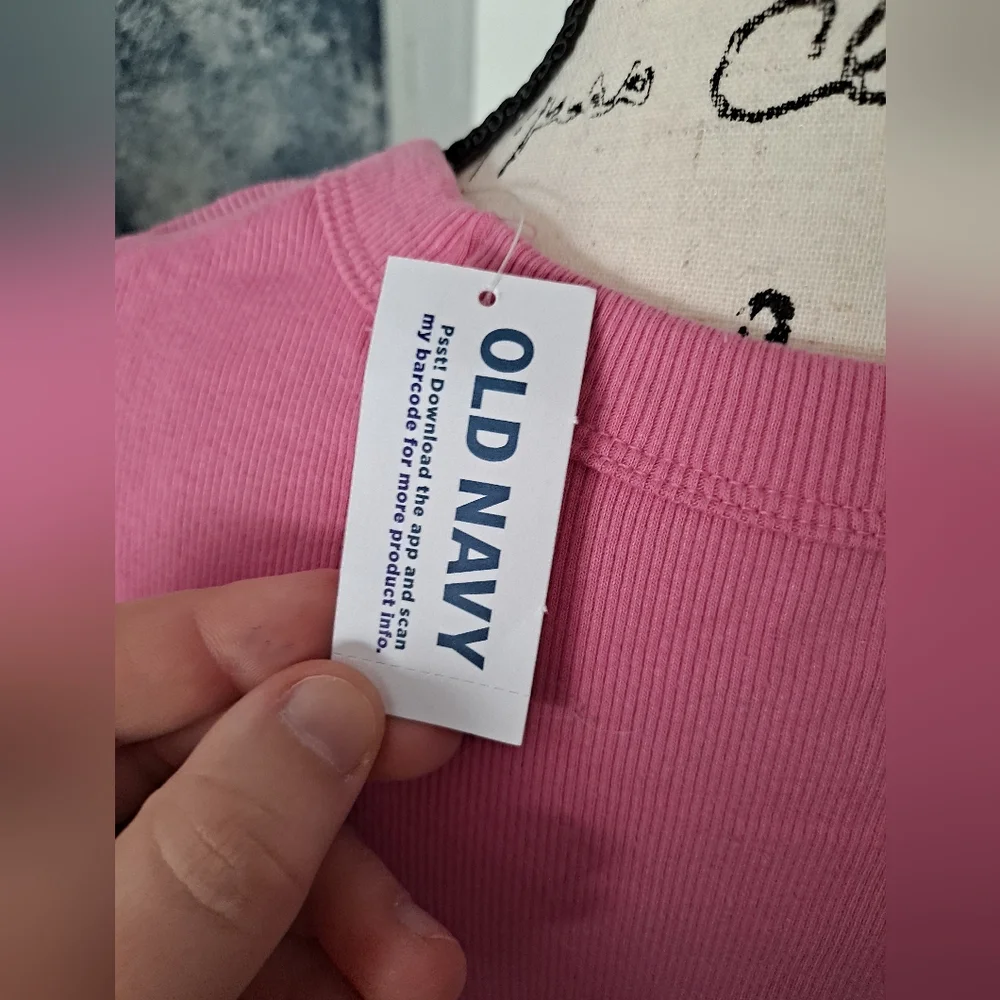 Old Navy Ribbed Top - Picture 5 of 7